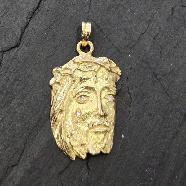 18ct Gold Jesus Head Pendant with Cubic Zirconia